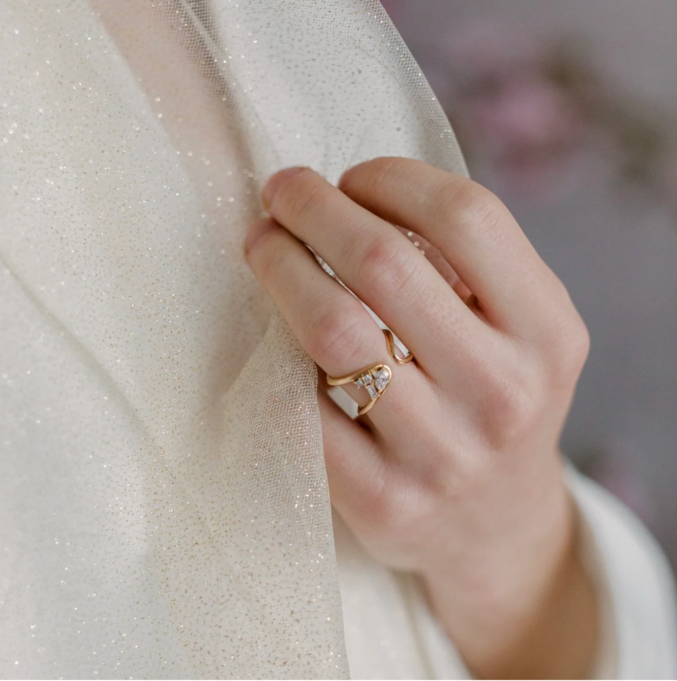 Zaha Cluster Wrap Ring
